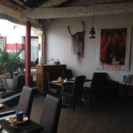 Hotel Cote Patio Nîmes